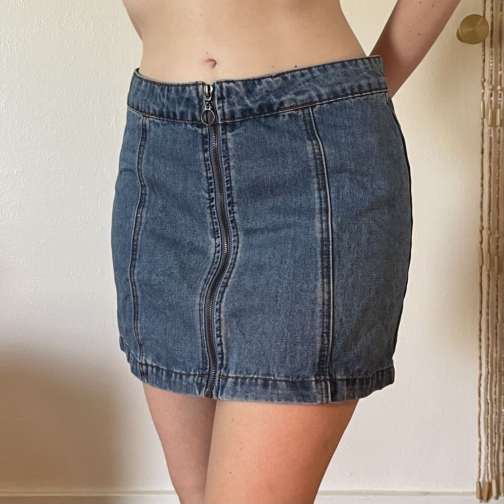 Altered State Denim Mini Skirt High Waisted Zip Front Size S Y2K Boho Chic